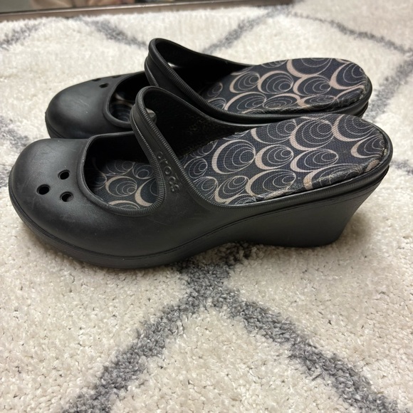 Croc Frances Mary Jane Wedge Shoes Mules Slip On Black Heels Women’s 8 - Picture 2 of 9